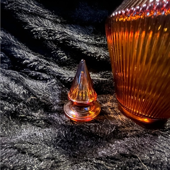 Vintage amber MCM decanter ribbed - Picture 6 of 8